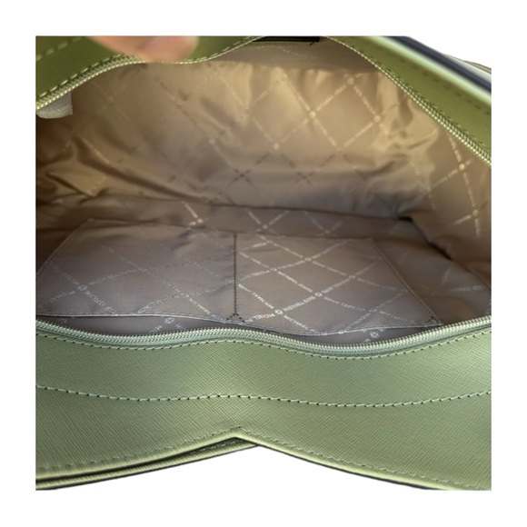 Michael Kors Jet Set Travel Large Chain Shoulder Tote Leather MK Signature PVC - Picture 6 of 9